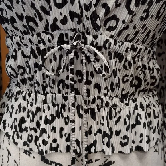 Zara Black and White Leopard Print Long Sleeve Top Size Small - Picture 4 of 9
